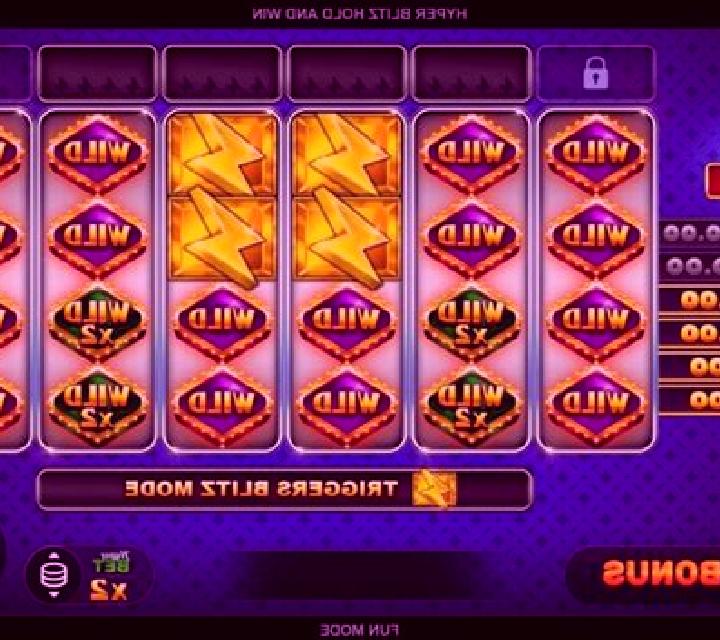 Red Zone Blitz Hold & Win slot machine