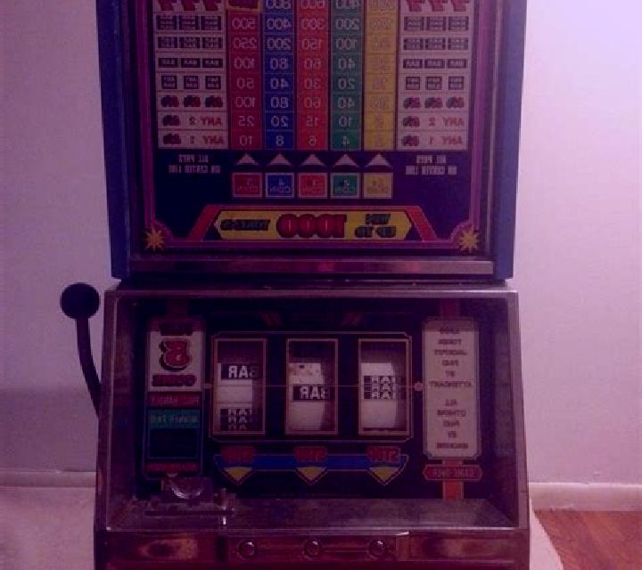 Redneck Dynamite slot machine