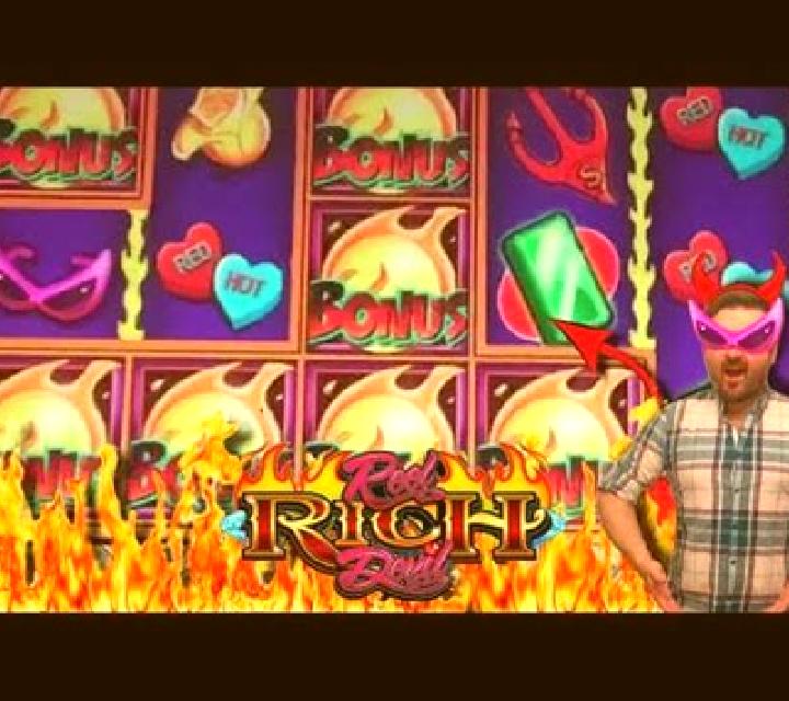 Reel Rich Devil slot game