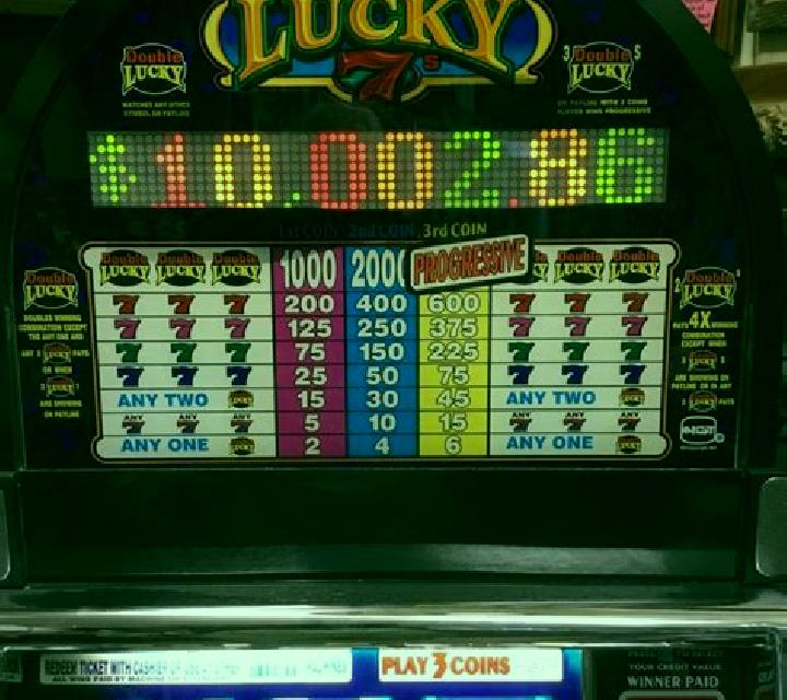 Reelin Lucky slot machine