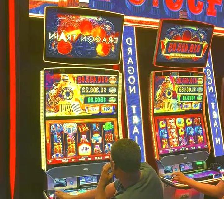 Regal Crown 50 Pin Win slot