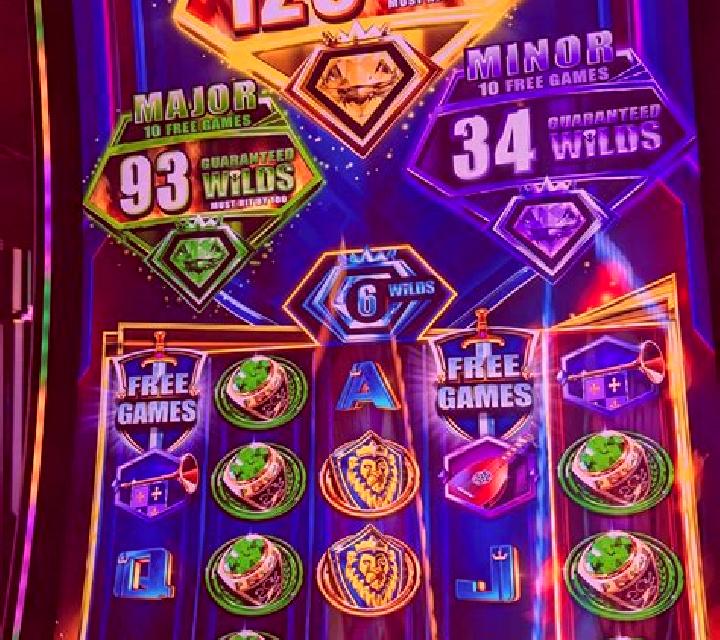 Regal Fruits 100 slot machine