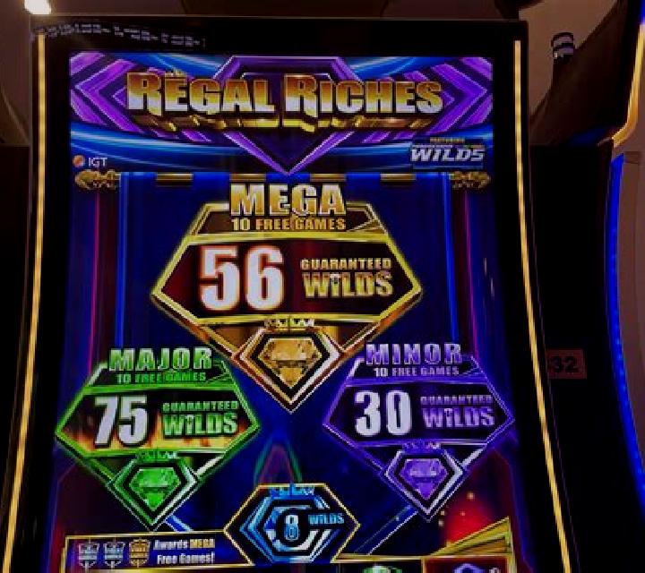 Regal Riches (RTG) online slot