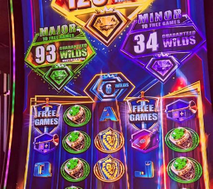 Regal Spins 100/6 online slot