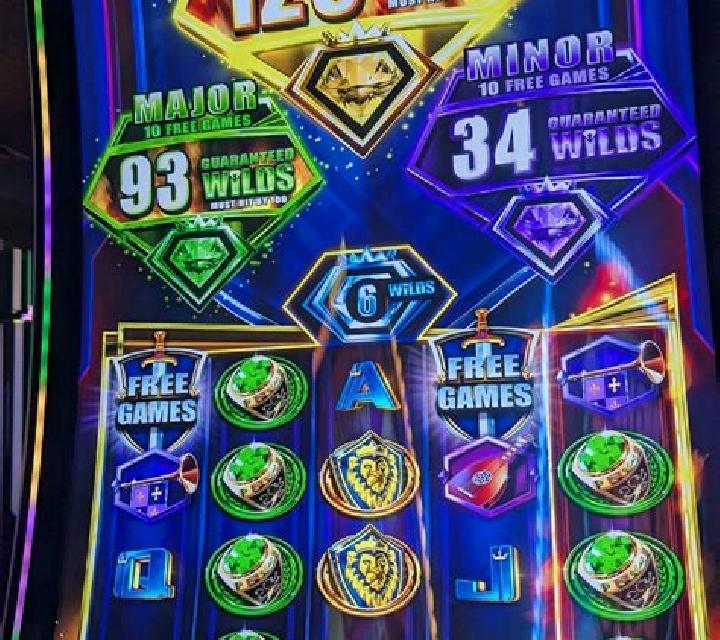 Regal Spins 40/6 slot game