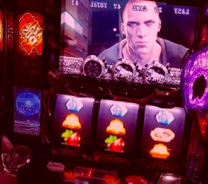 Resident (X Room) online slot