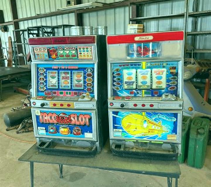 Retro Wins 100 slot machine