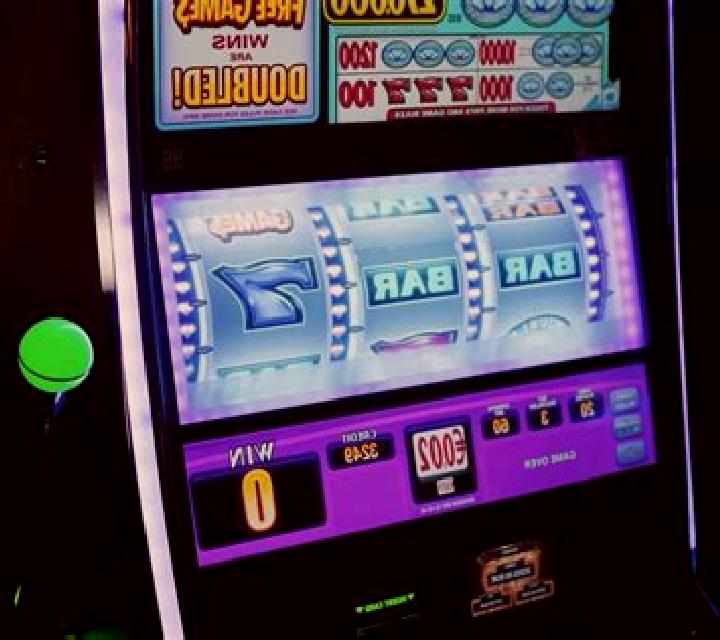Rich and Famous online slot