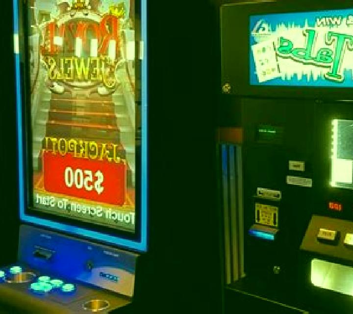 Rich Life (Pull Tabs) online slot