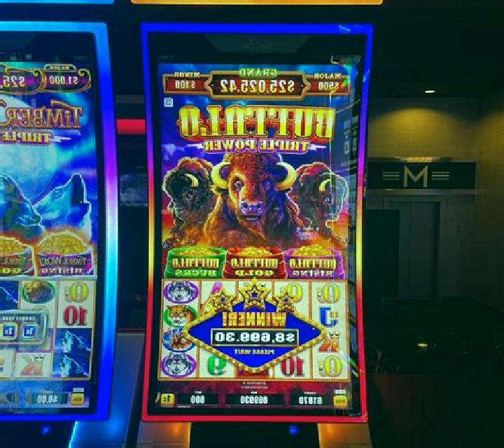 Rise to Power slot machine