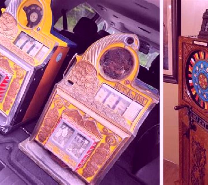 Roaring Era slot machine
