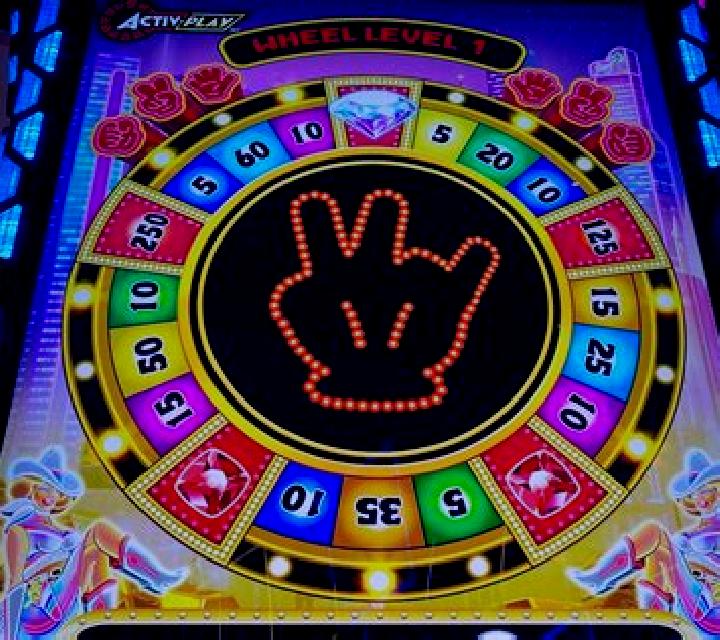 Rock Paper Cash slot machine