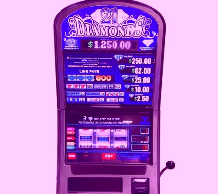 Rolling Diamonds slot