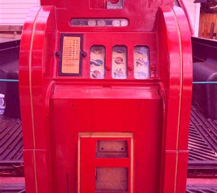 Rotten Bottom slot machine