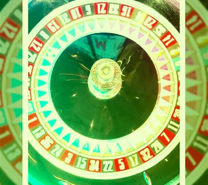 Roulette (Whale Originals) slot