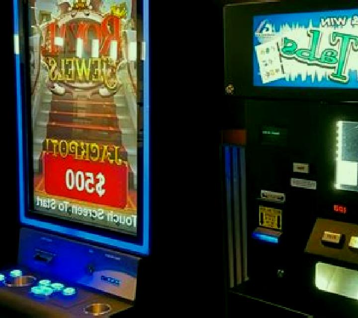 Royal Ara (Pull Tabs) online slot