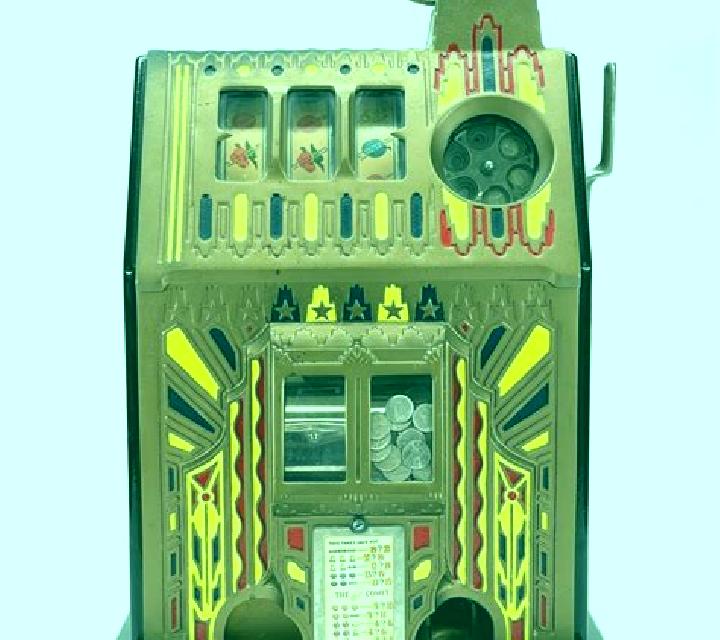 Royal Court slot machine