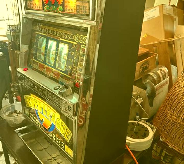Royal Flame 40 slot machine