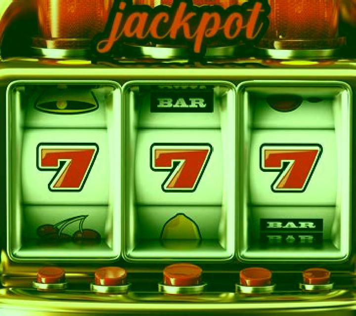 Royal Poker slot machine