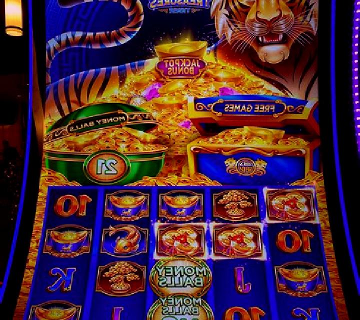 Royal Tiger slot machine