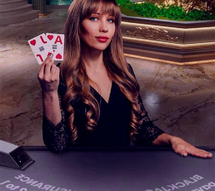 Royale Blackjack slot game