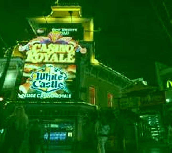 Royale Vegas slot game