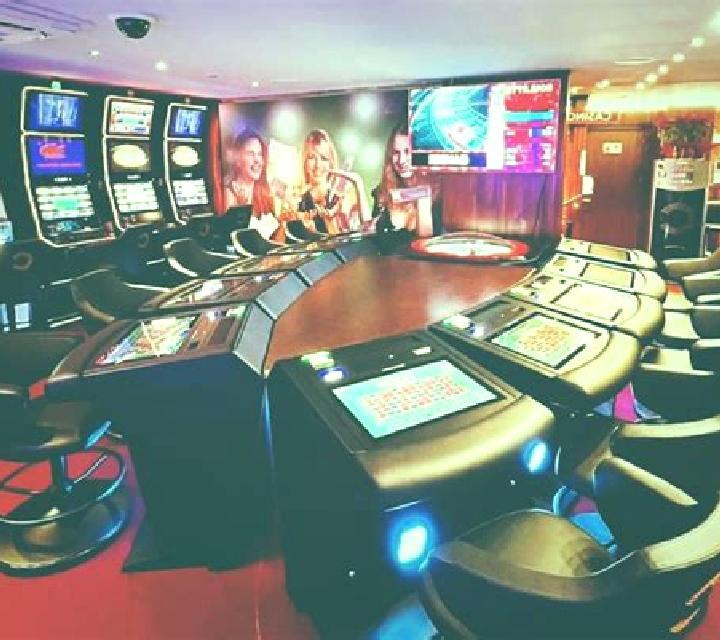Ruleta Grand Croupier María Lapiedra slot game
