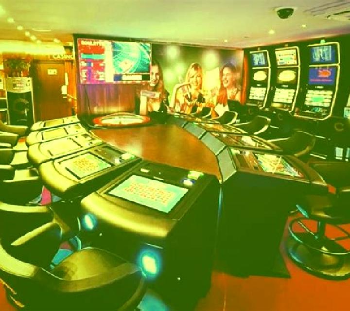 Ruleta Grand Croupier María Lapiedra slot machine