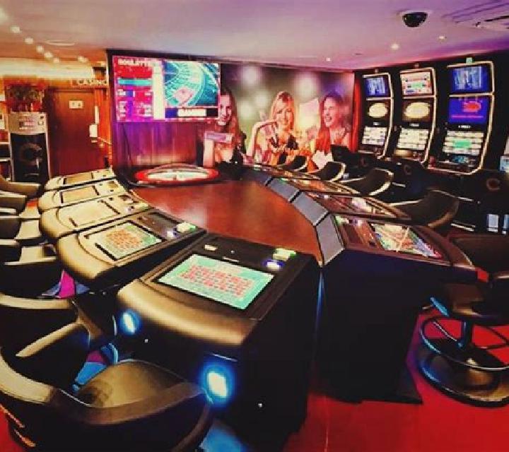 Ruleta Grand Croupier Sonia Monroy slot machine