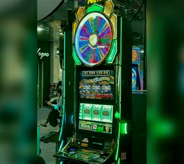 Rush Golf Live slot machine