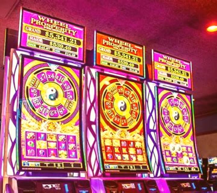 Salon Prive Roulette 1 slot machine
