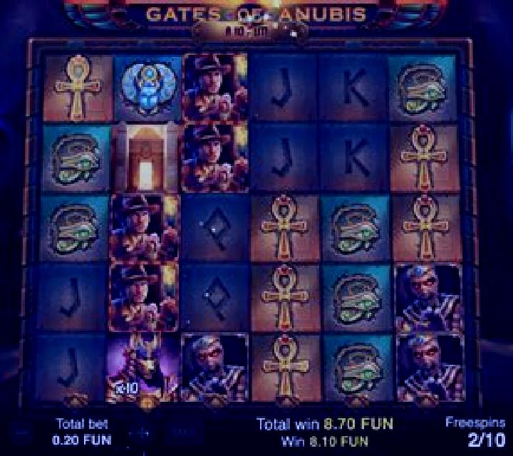 Scale of Anubis slot