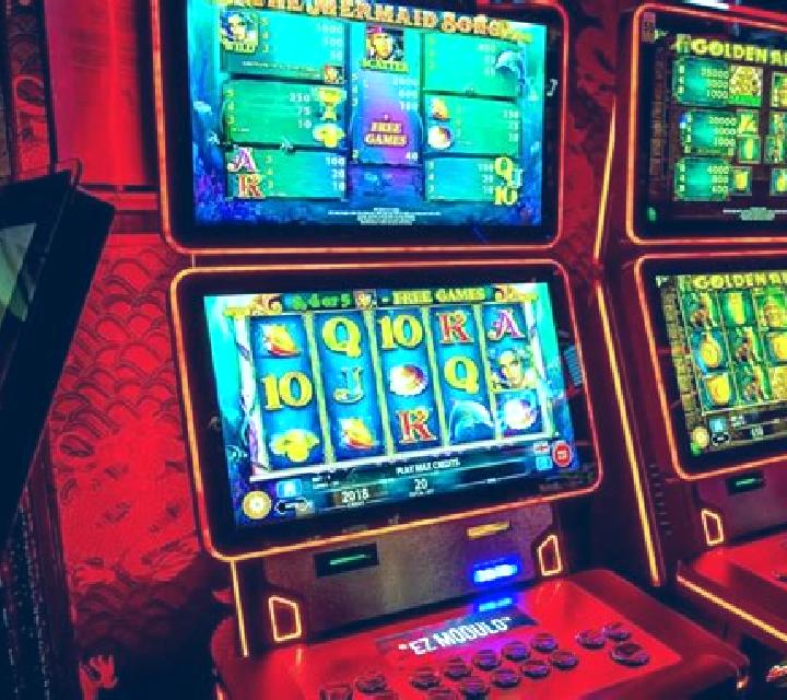 Sea Palace slot game