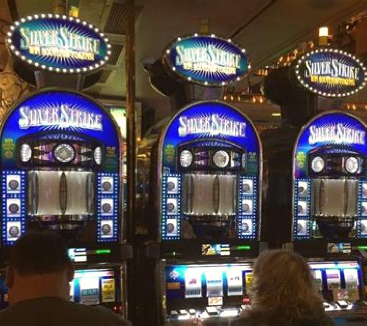 Sea Queens slot machine