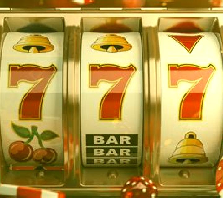 Season s 7s slot machine