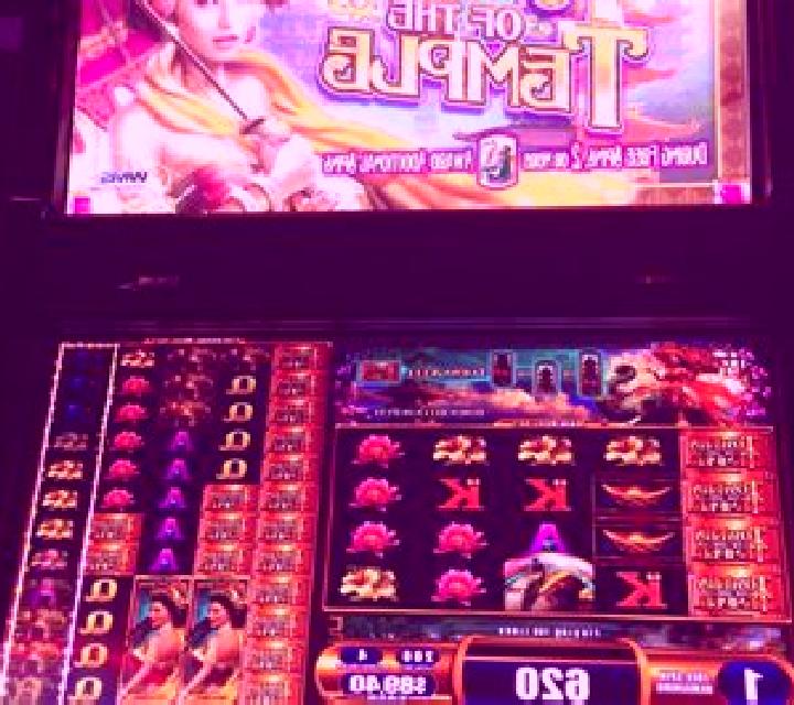 Secrets Of The Temple slot machine
