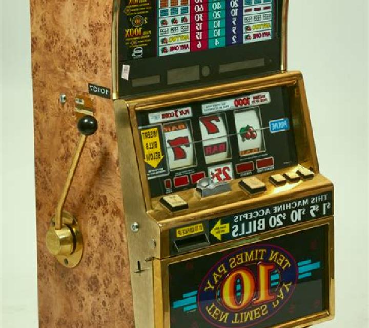 Shadow Hunt 10 slot machine