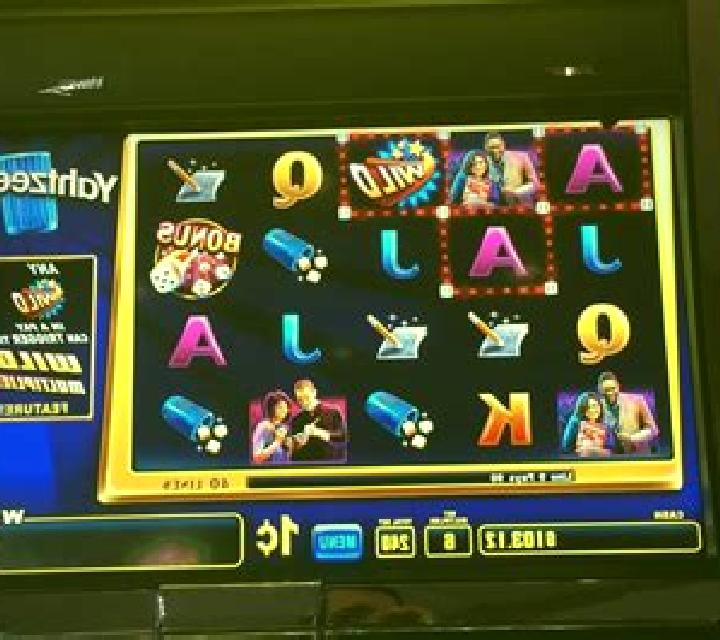 Shake It slot machine