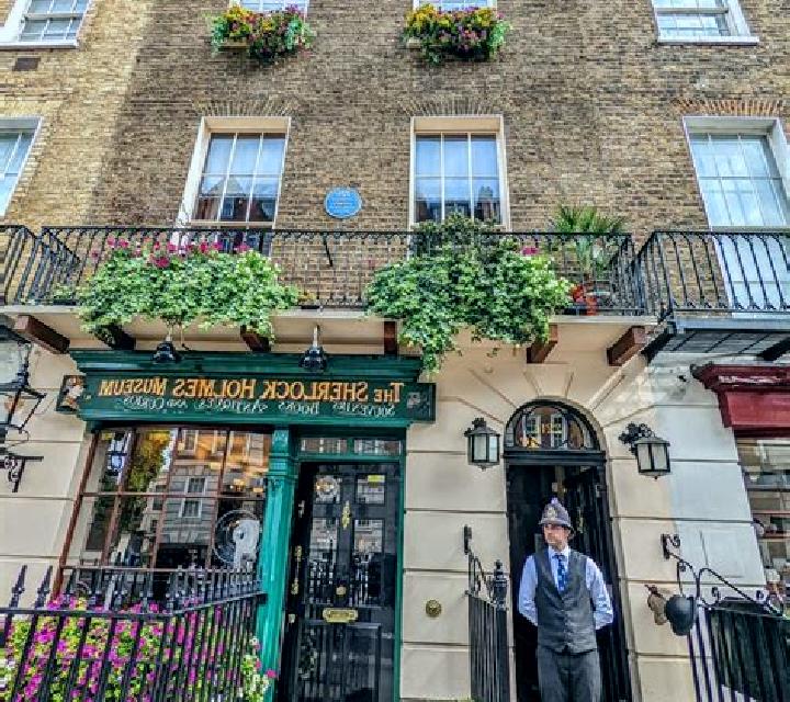 Sherlock of the Baker Street slot game