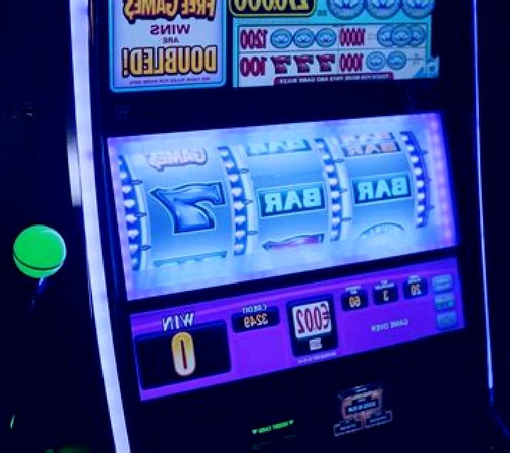 Ships and Bombs online slot