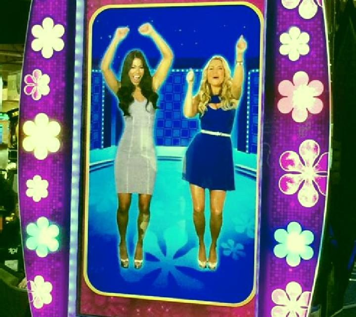 Showgirls slot machine