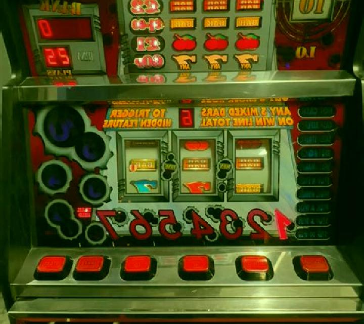 Showtime Spectacular slot machine