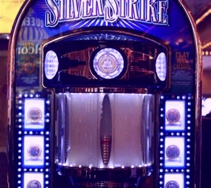 Side Strike slot game