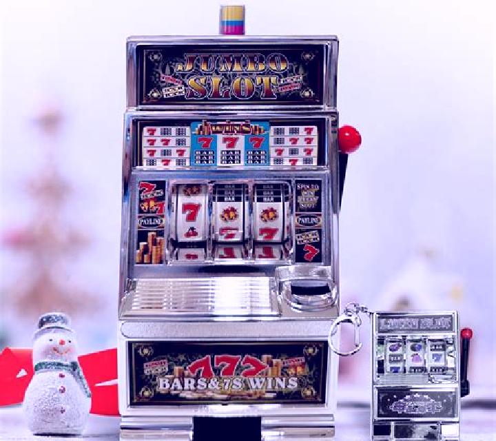Silver Creek Giant slot machine