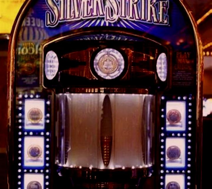 Silver Hook slot machine