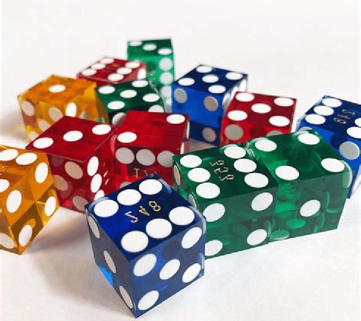 Simply Hot XL 100 Dice slot game