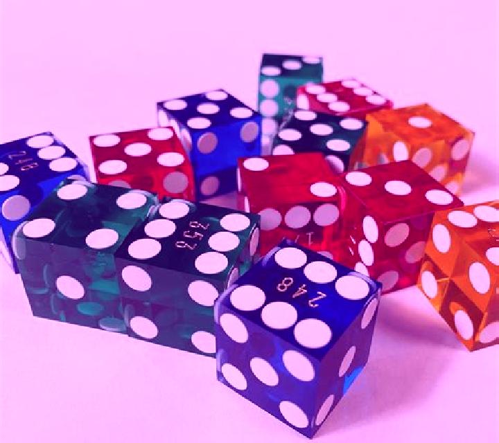 Simply The Best 81 Dice slot game