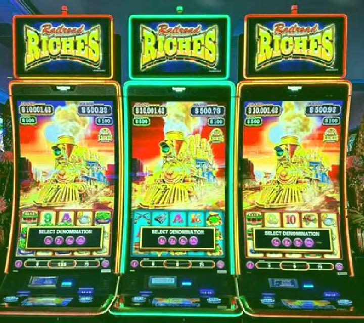Skyfire Riches slot machine