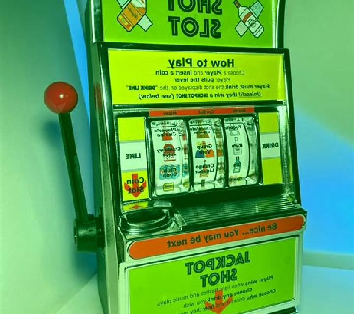 Slap Shot slot machine
