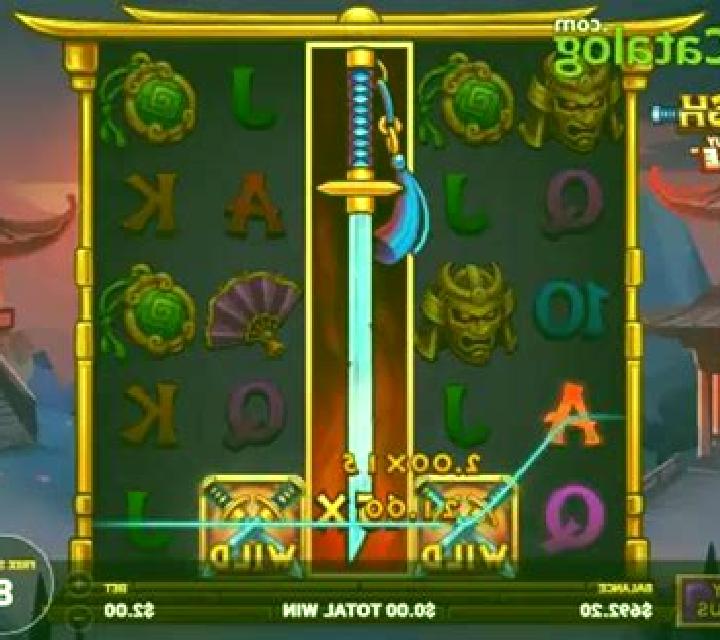 Slash slot